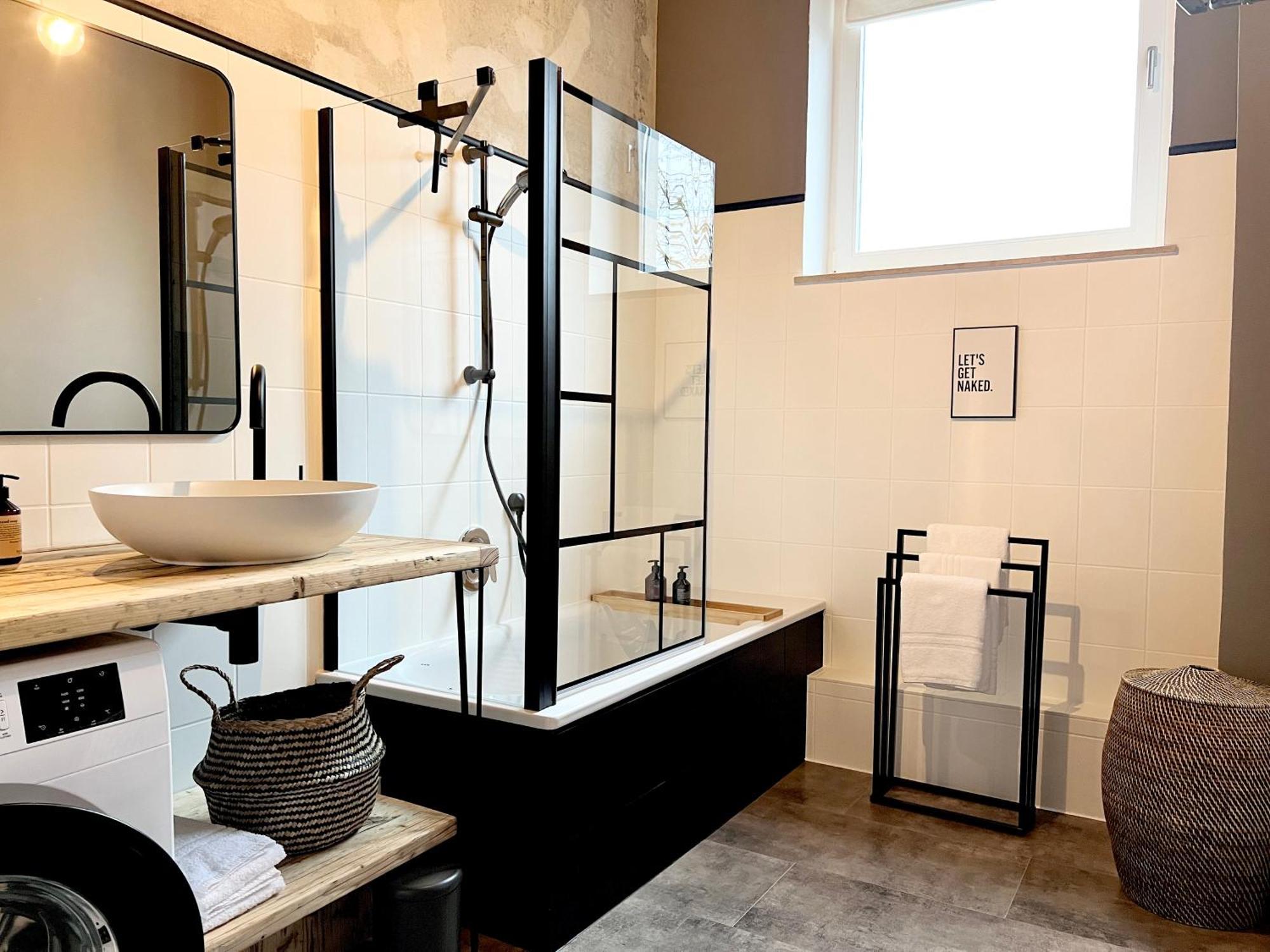 Makers And Rooms Apartment 01 Pauline 110Qm Parkplatz 1-4 Personen Детмолд Екстериор снимка